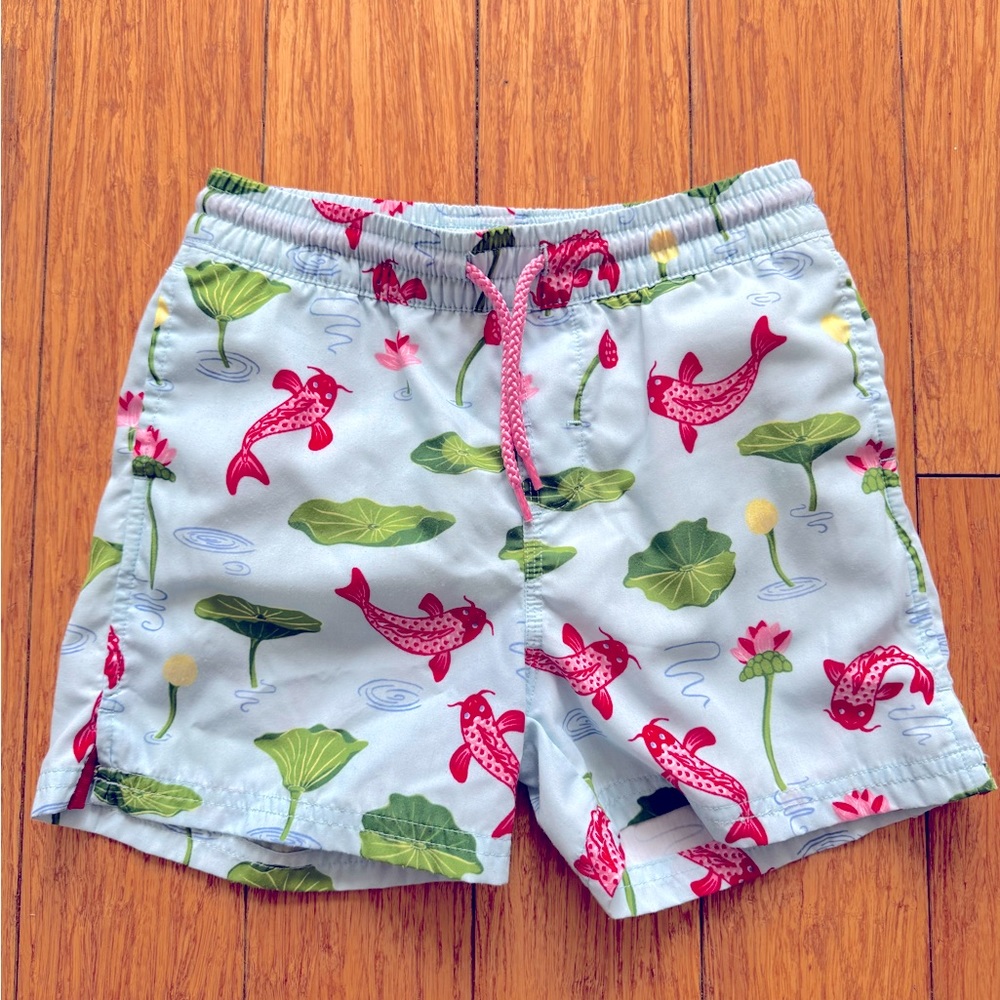 Beaufort Bonnet boys swim trunks size Small in Koi print
